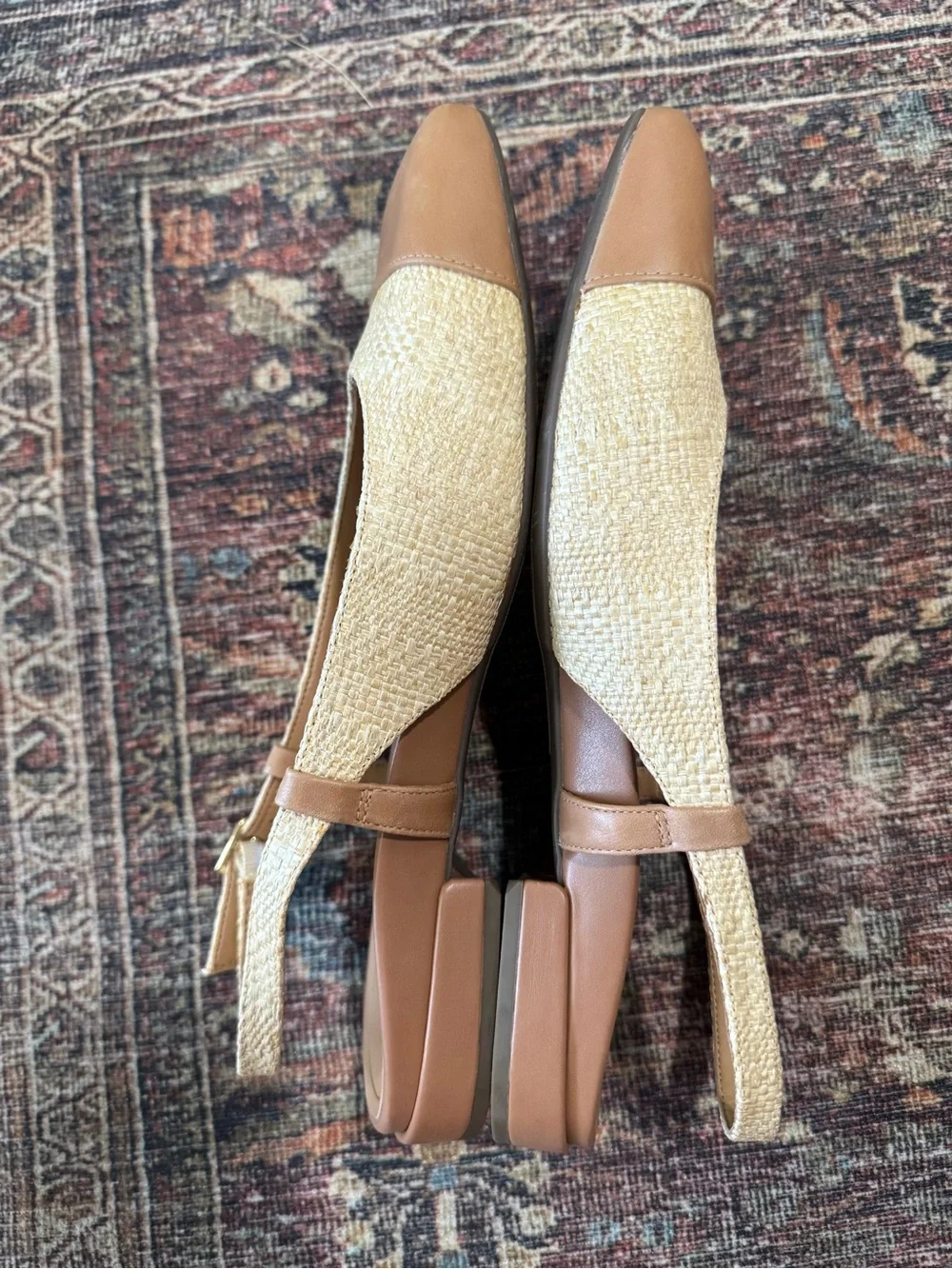 Vionic Petaluma Slingback Cap-Toe Flats  Woven Raffia Tan Leather 9.5